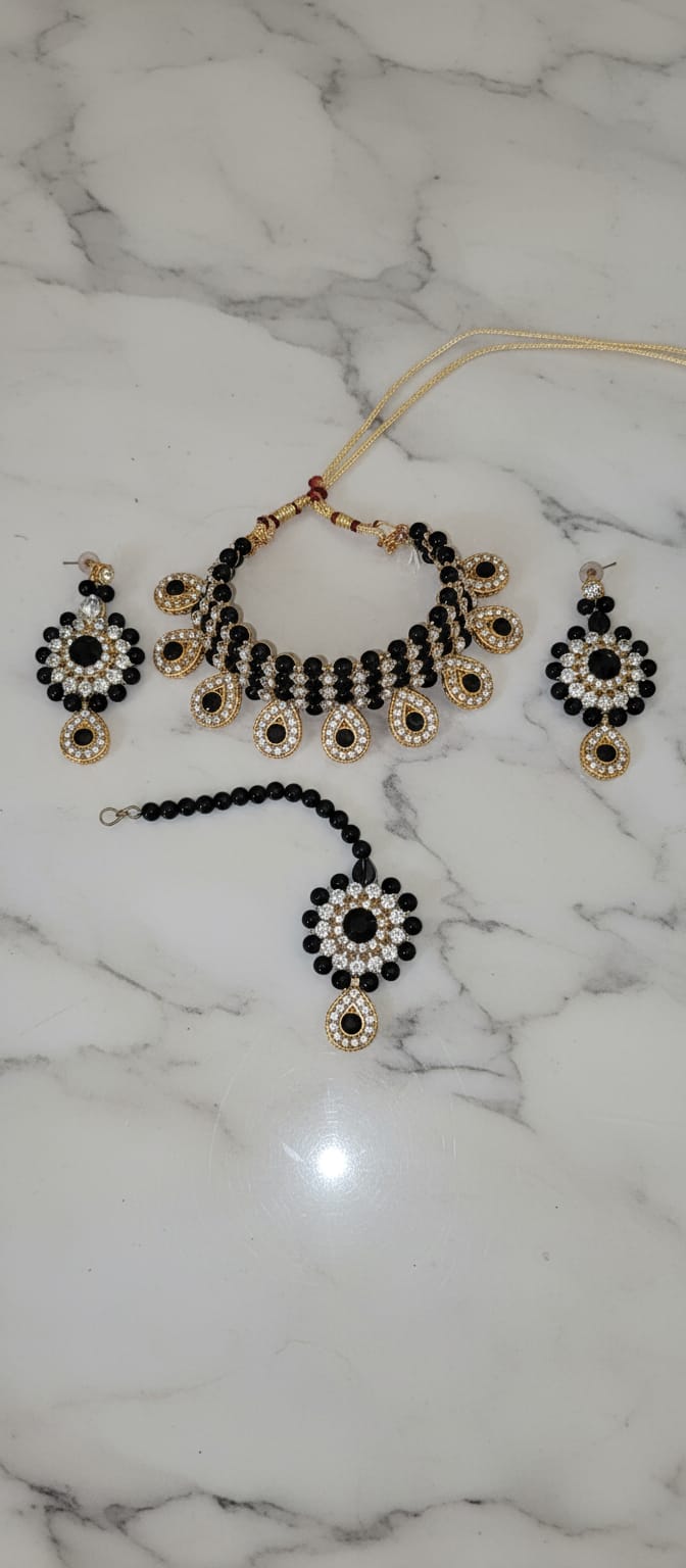 Necklace set
