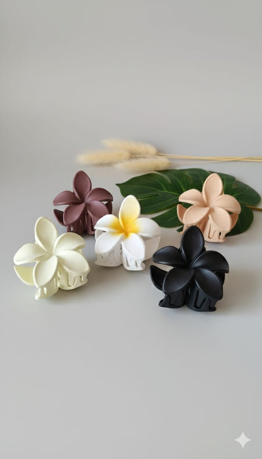Glossy Plumeria Hair Clips – Set of 5